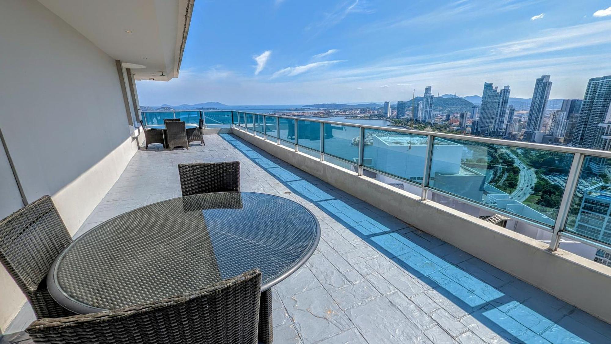 Apartment Yc 701-b L En Av Balboa