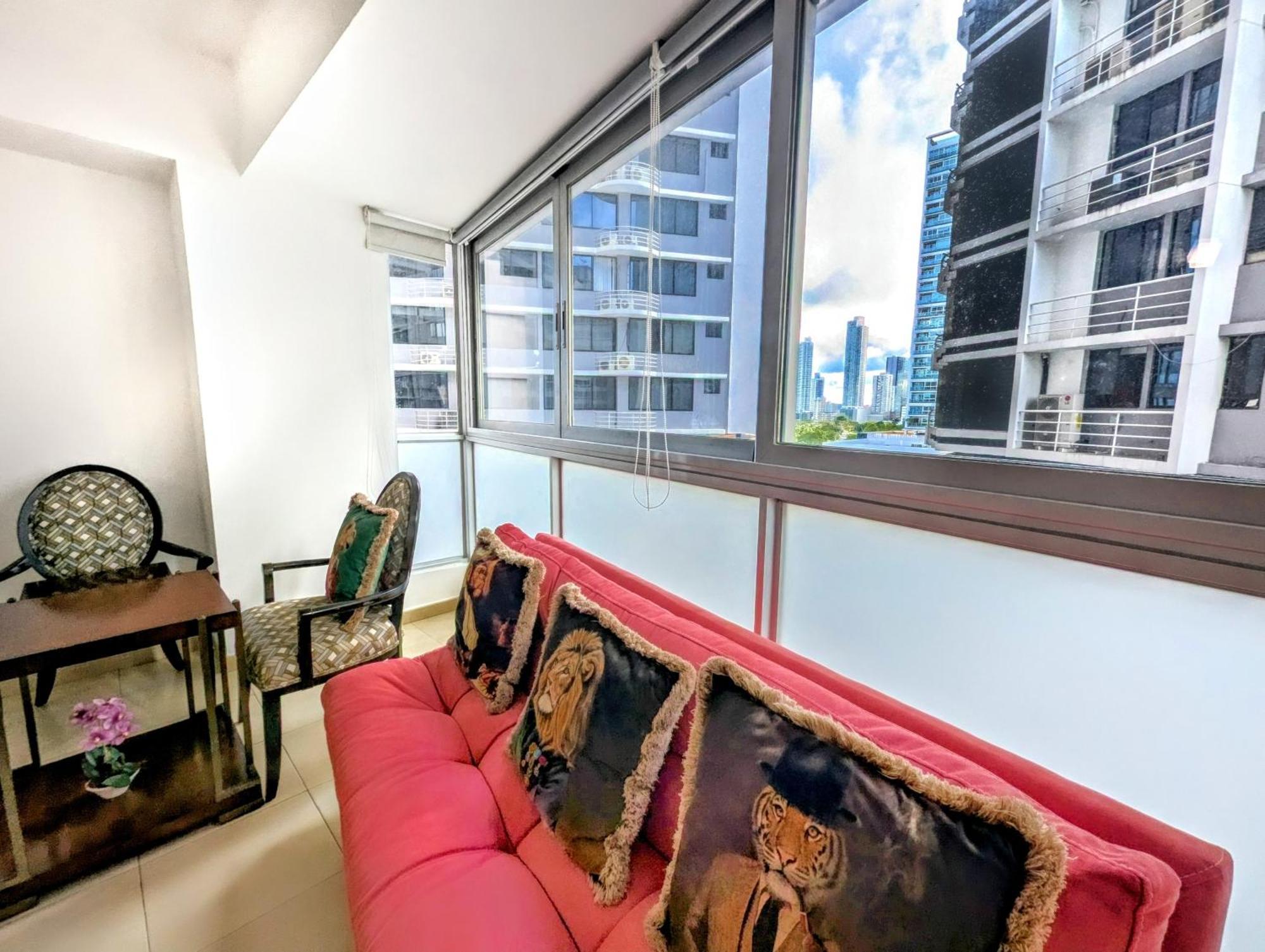 Apartment Yc 701-b L En Av Balboa