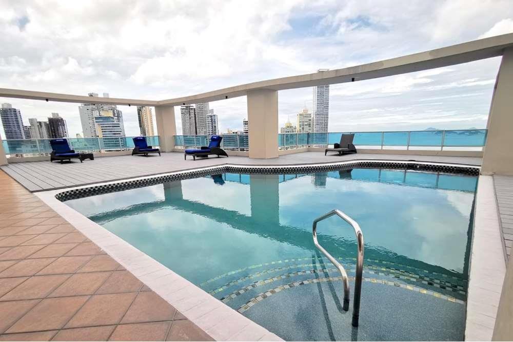 Apartment Yc 701-b L En Av Balboa Panama Stadt